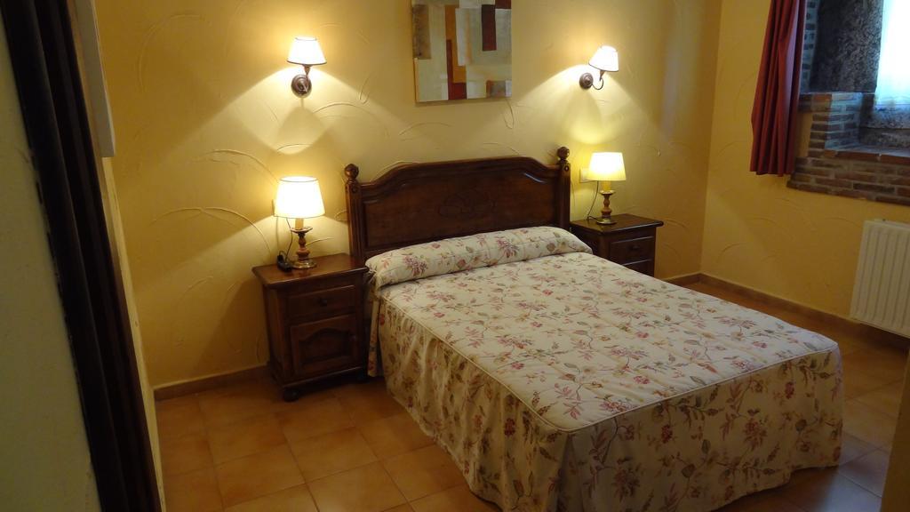 Conjunto Hotelero La Pasera Soto De Cangas Chambre photo
