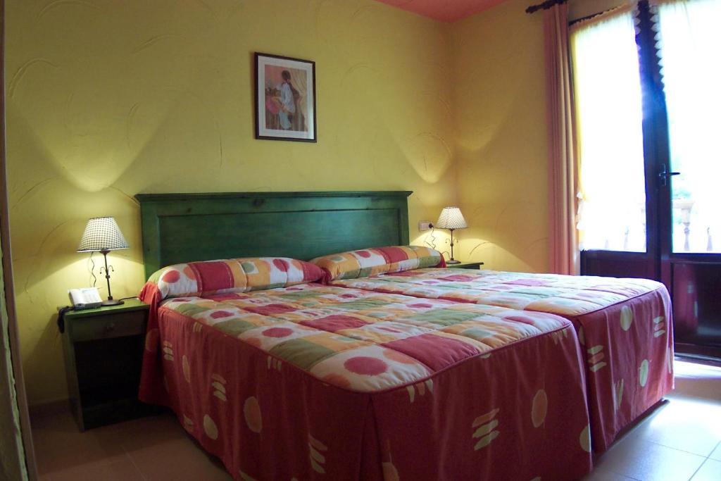 Conjunto Hotelero La Pasera Soto De Cangas Chambre photo