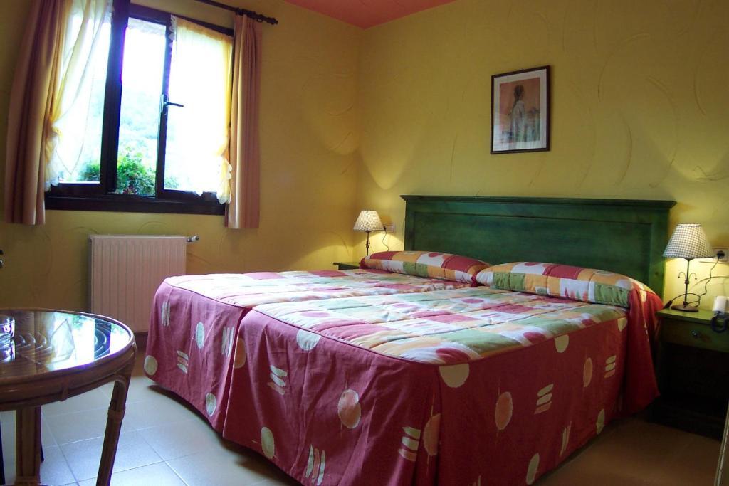 Conjunto Hotelero La Pasera Soto De Cangas Chambre photo
