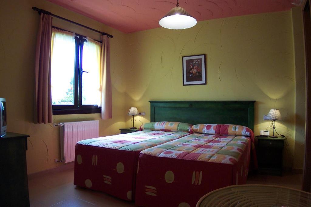 Conjunto Hotelero La Pasera Soto De Cangas Chambre photo