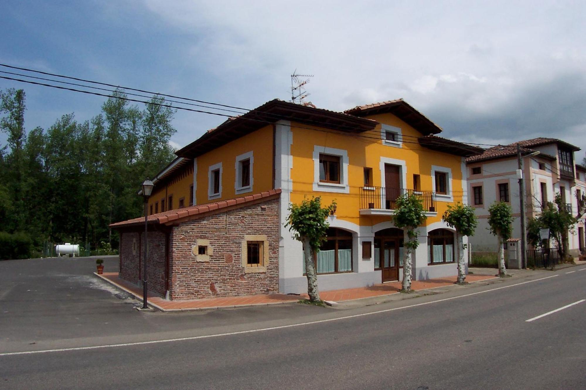 Conjunto Hotelero La Pasera Soto De Cangas Extérieur photo