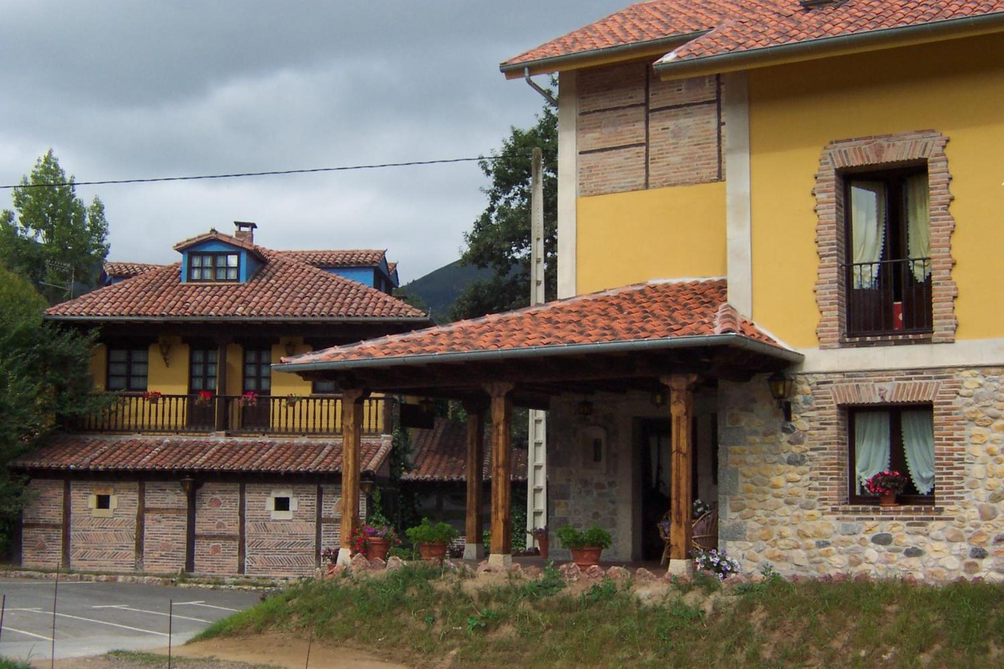 Conjunto Hotelero La Pasera Soto De Cangas Extérieur photo