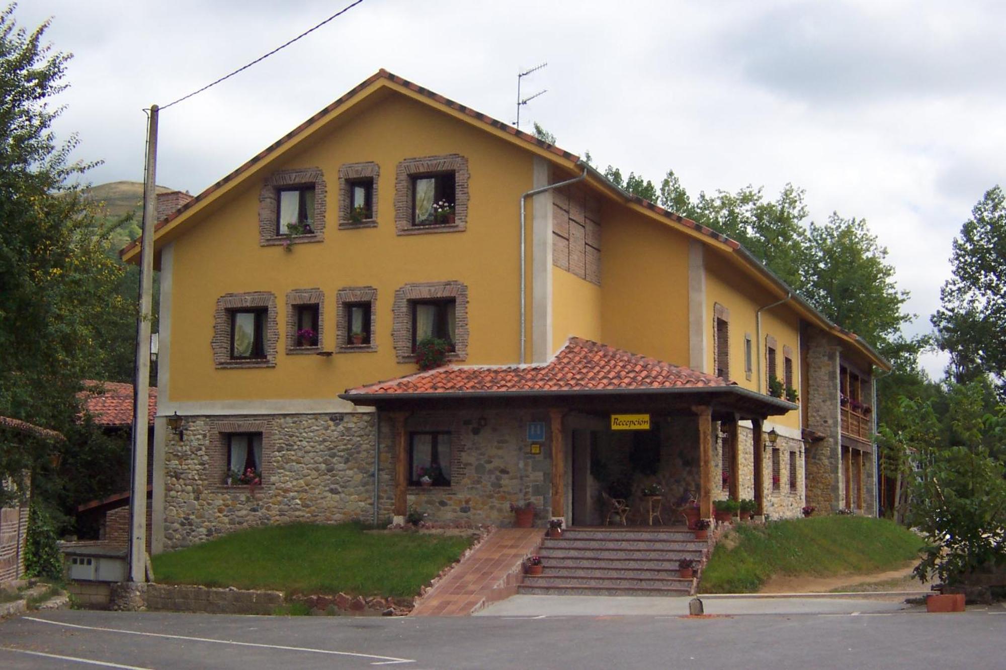 Conjunto Hotelero La Pasera Soto De Cangas Extérieur photo