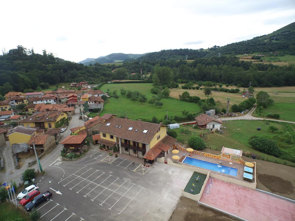 Conjunto Hotelero La Pasera Soto De Cangas Extérieur photo