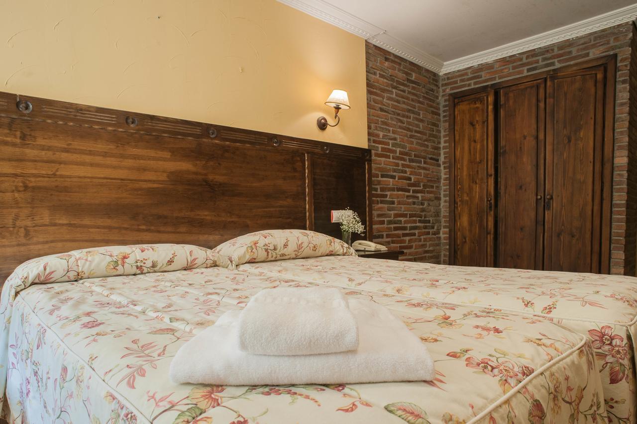 Conjunto Hotelero La Pasera Soto De Cangas Extérieur photo